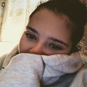 Meet your Posher, Alexandra